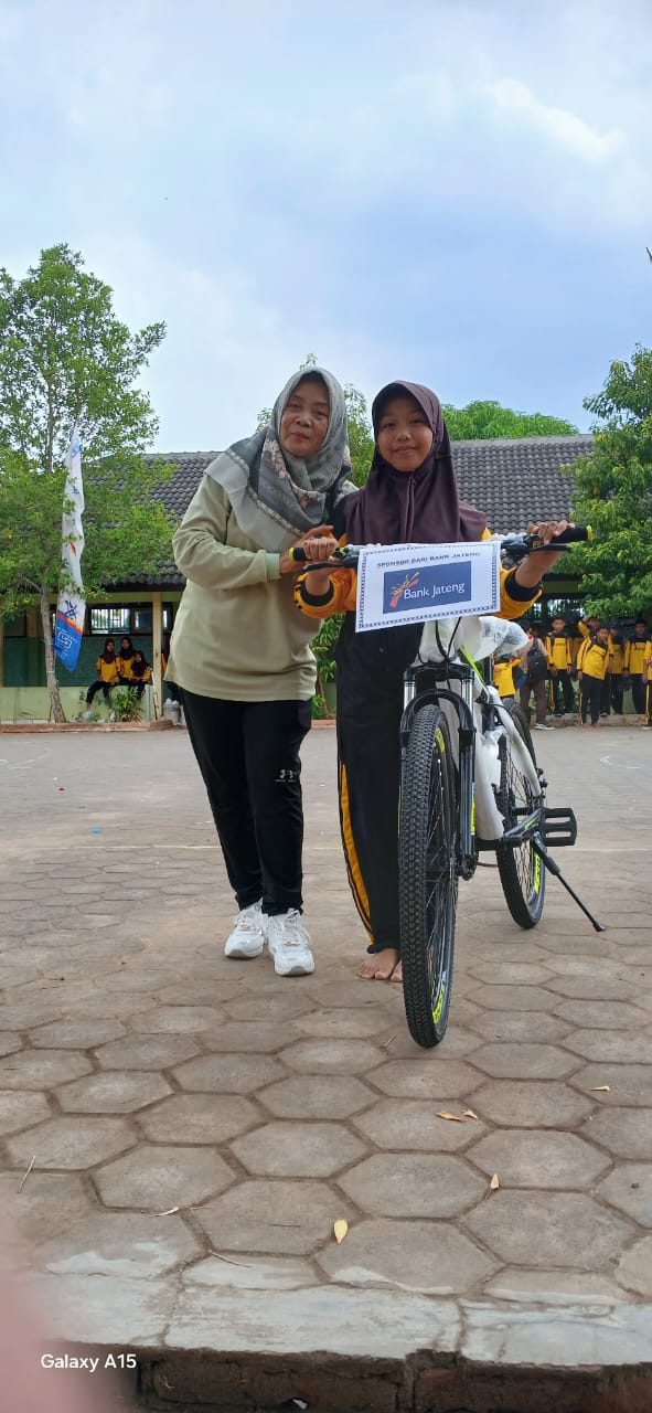 Dies Natalis Ke-26 SMP Negeri 2 Wonosalam